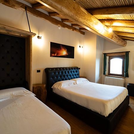 Etna Quota Mille Boutique Hotel, Typical Sicilian Food & Wine Randazzo Exterior photo