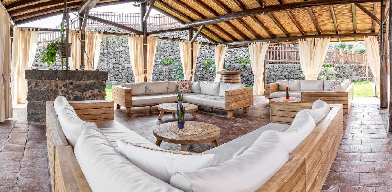 Etna Quota Mille Boutique Hotel, Typical Sicilian Food & Wine Randazzo Exterior photo