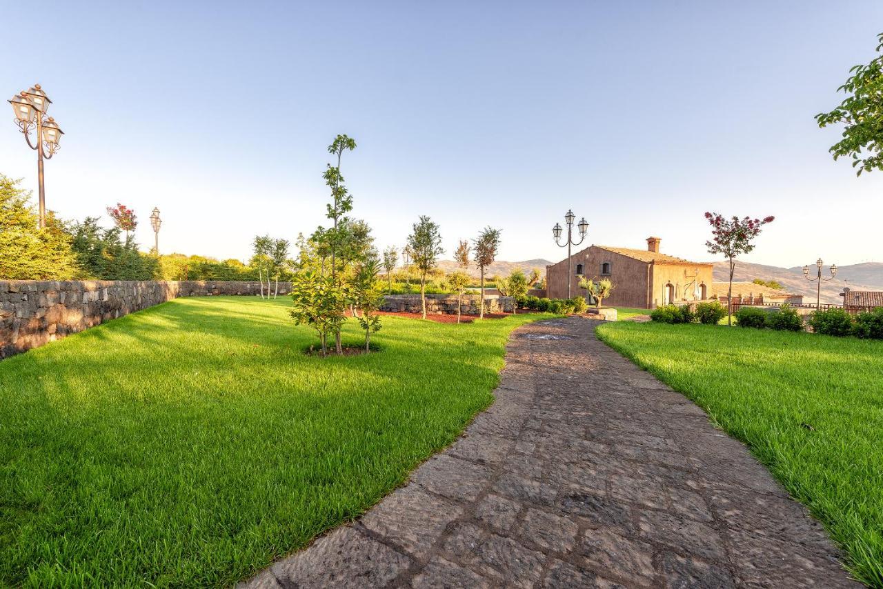 Etna Quota Mille Boutique Hotel, Typical Sicilian Food & Wine Randazzo Exterior photo