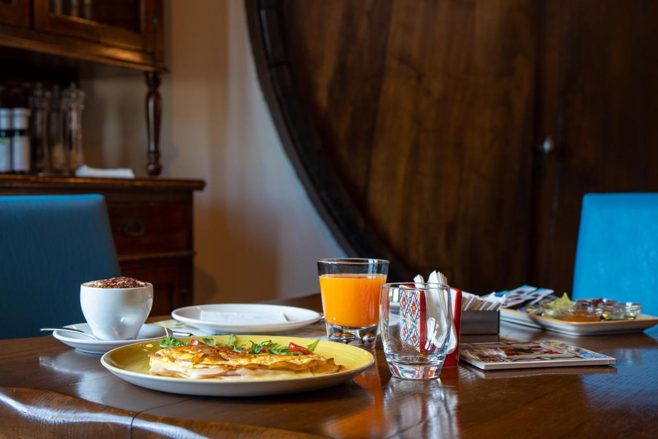Etna Quota Mille Boutique Hotel, Typical Sicilian Food & Wine Randazzo Exterior photo