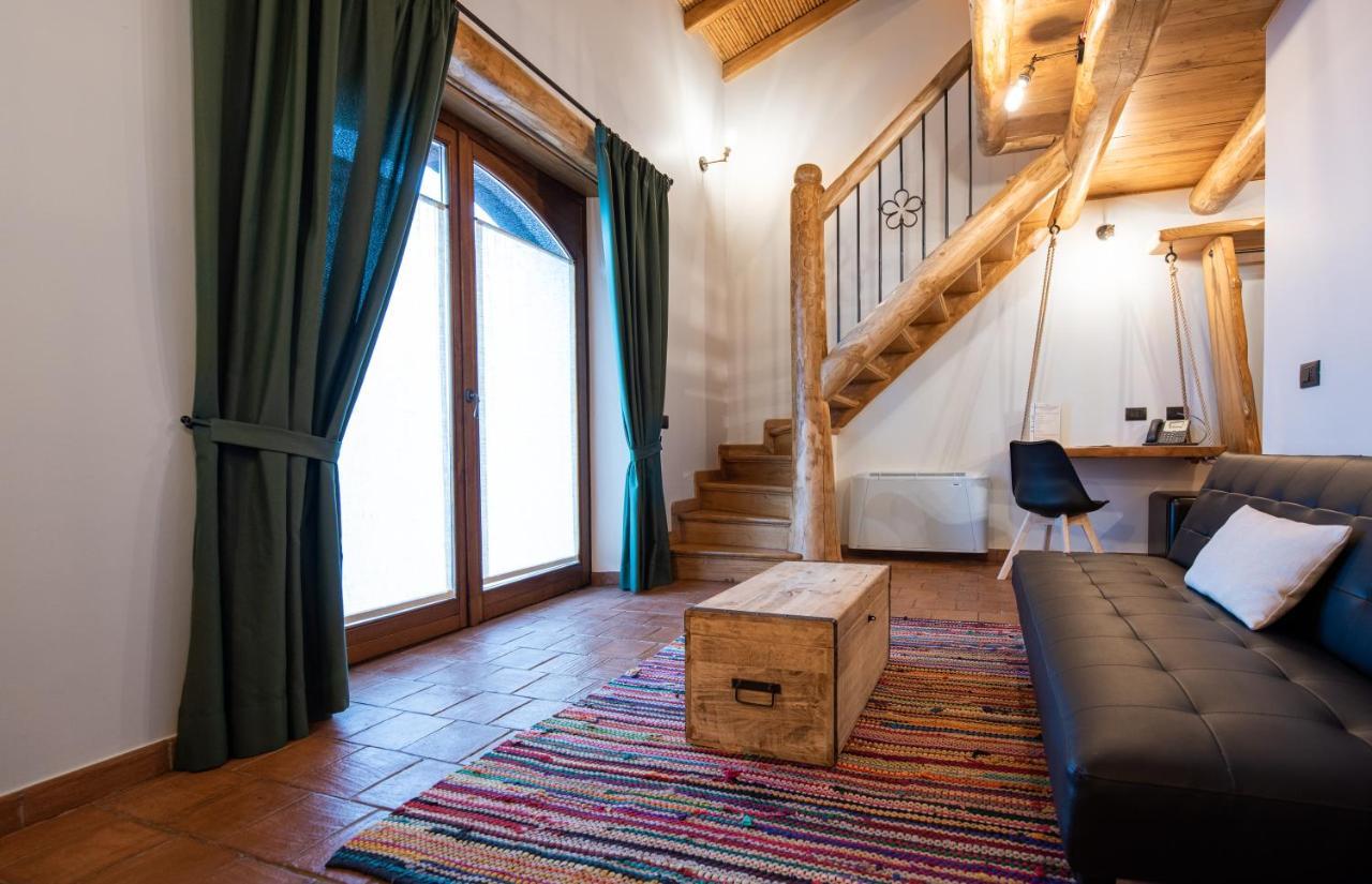 Etna Quota Mille Boutique Hotel, Typical Sicilian Food & Wine Randazzo Exterior photo