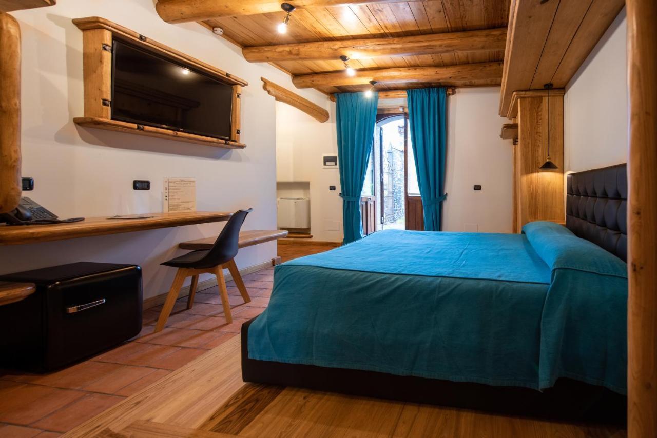 Etna Quota Mille Boutique Hotel, Typical Sicilian Food & Wine Randazzo Exterior photo