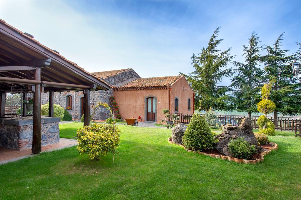 Etna Quota Mille Boutique Hotel, Typical Sicilian Food & Wine Randazzo Exterior photo