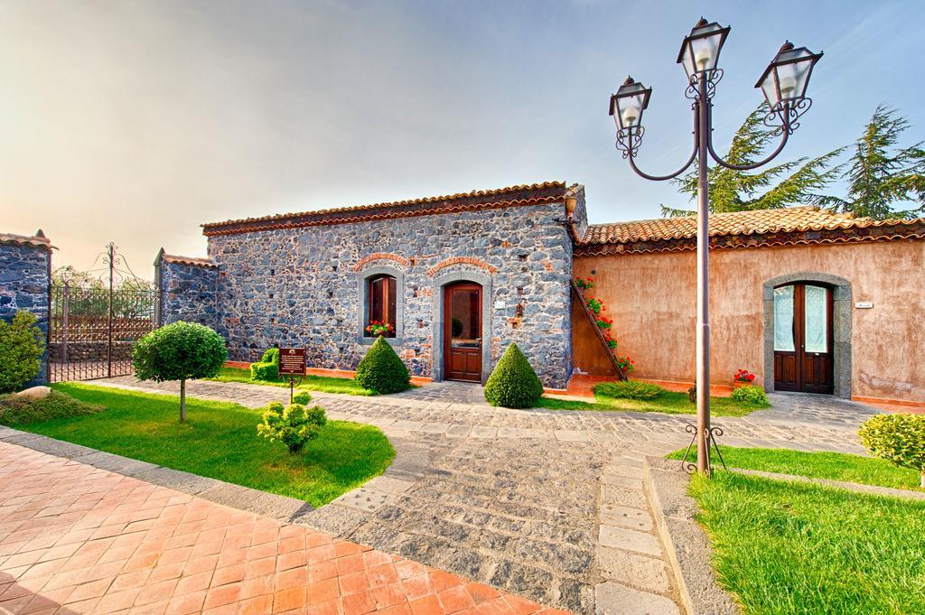 Etna Quota Mille Boutique Hotel, Typical Sicilian Food & Wine Randazzo Exterior photo