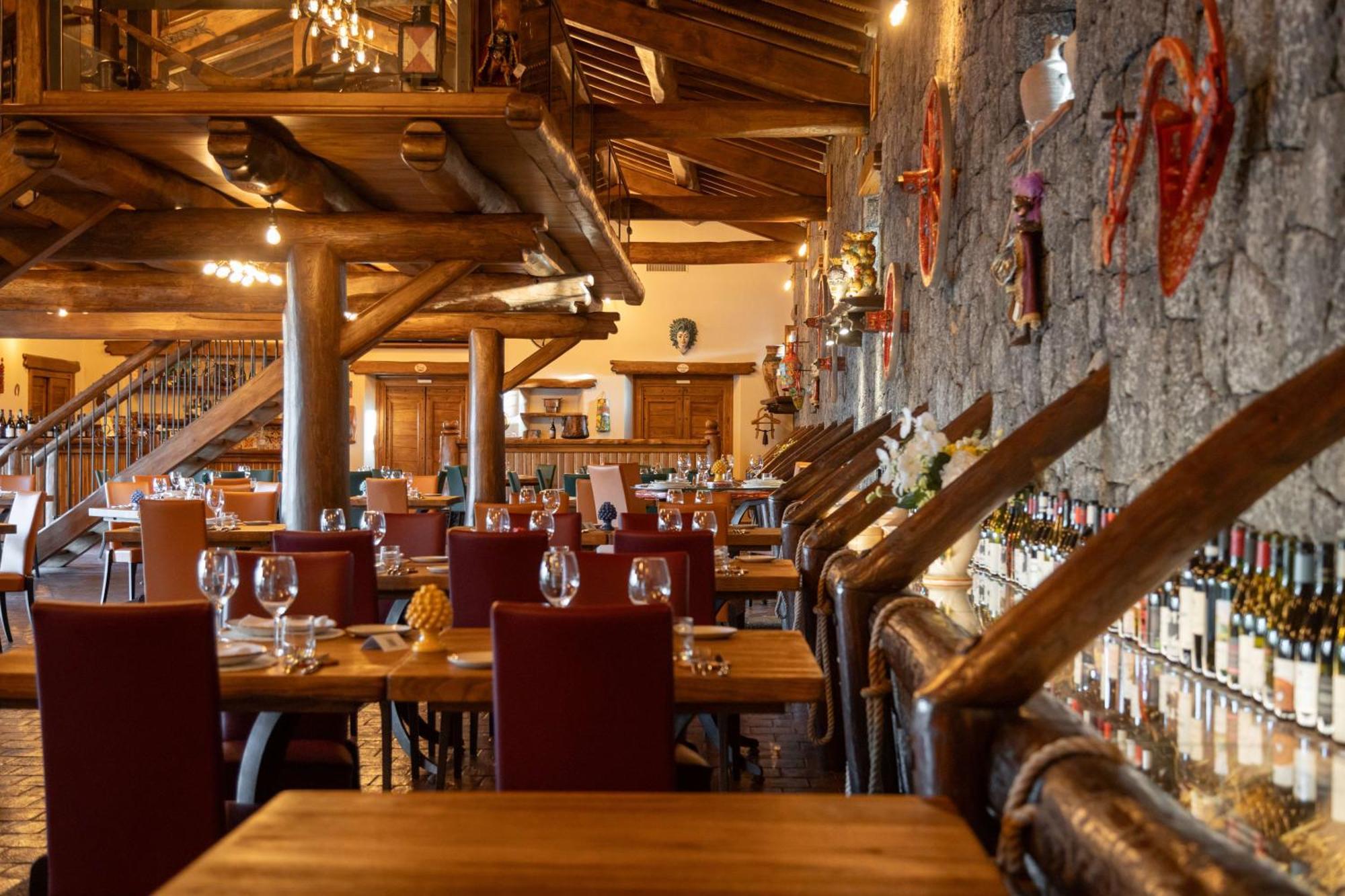 Etna Quota Mille Boutique Hotel, Typical Sicilian Food & Wine Randazzo Exterior photo