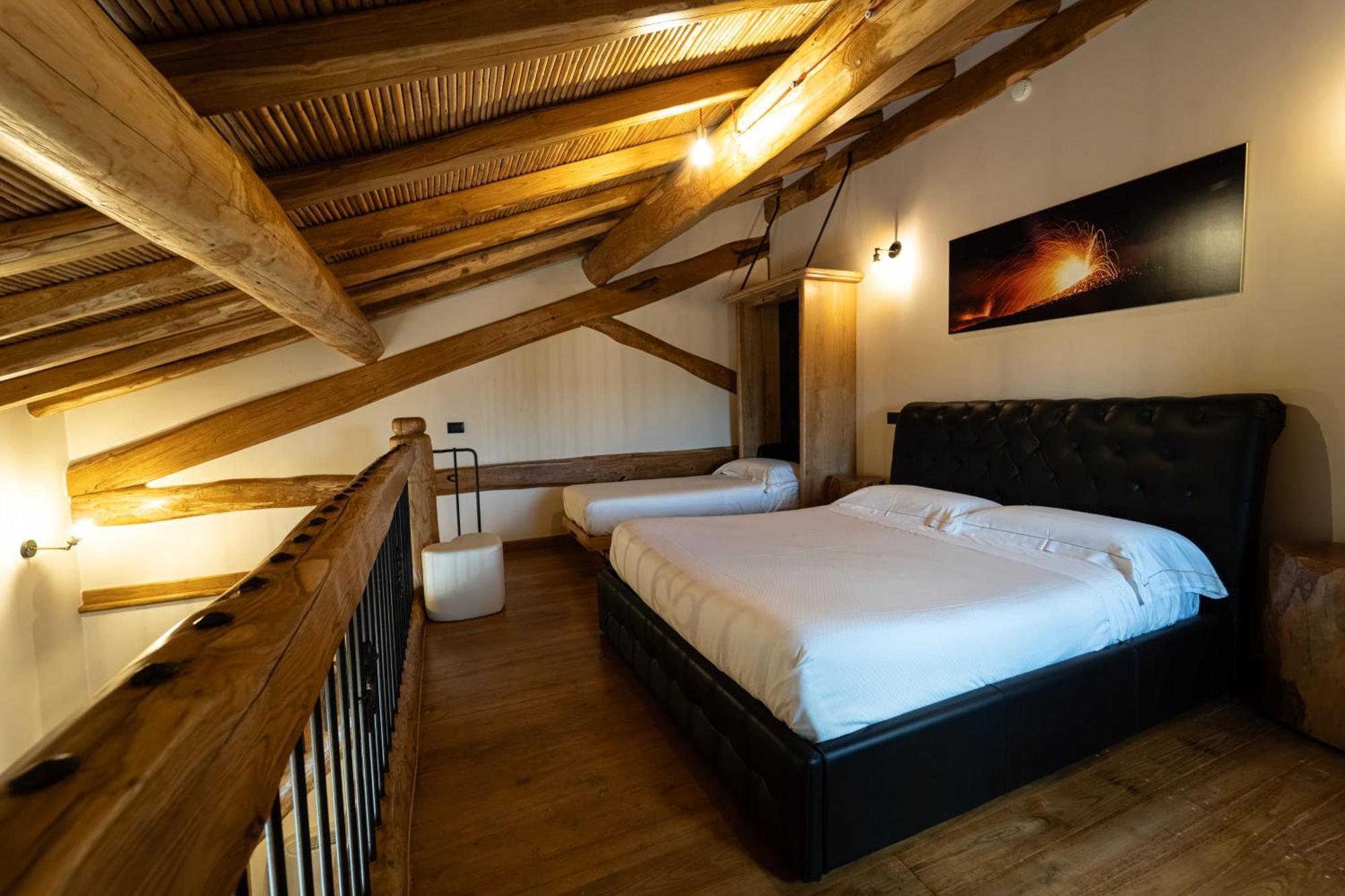 Etna Quota Mille Boutique Hotel, Typical Sicilian Food & Wine Randazzo Exterior photo